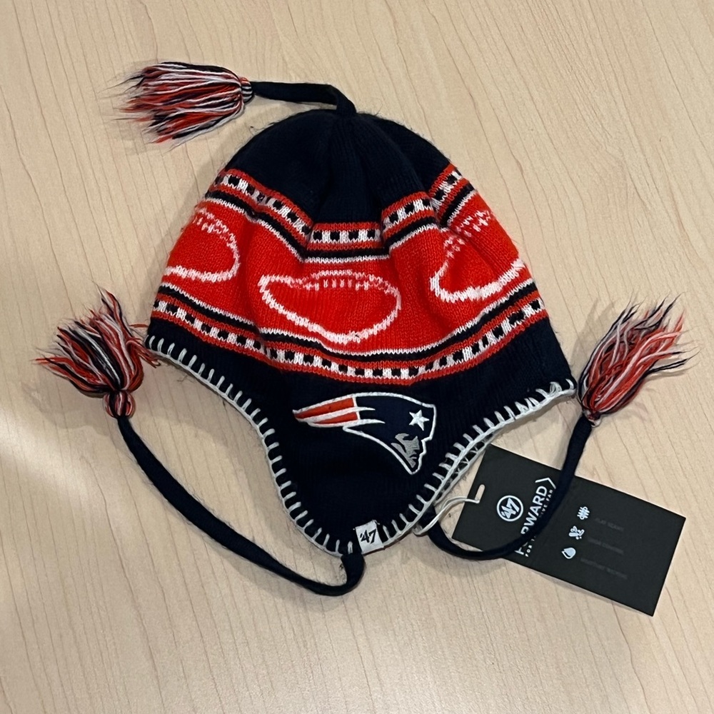 NWT 47 Brand Youth Navy Blue Red New England Patriots Jacquard Tassels Knit Hat